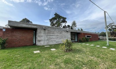 Venta Casa  3 Dormitorios en Punta colorada