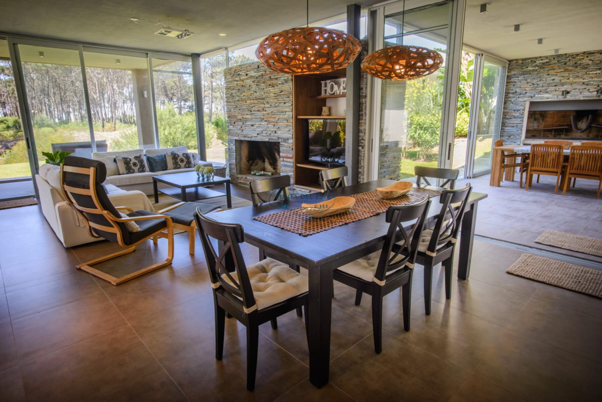 Casa ID.8 - Venta casa 4 dormitorios. Rincón del indio, Punta del Este