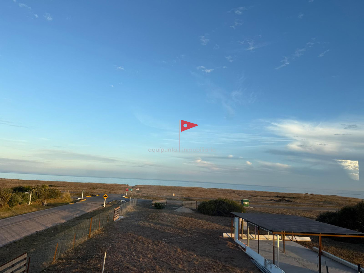 Casa ID.72 - Oportunidad en Punta Negra - Dos Casas