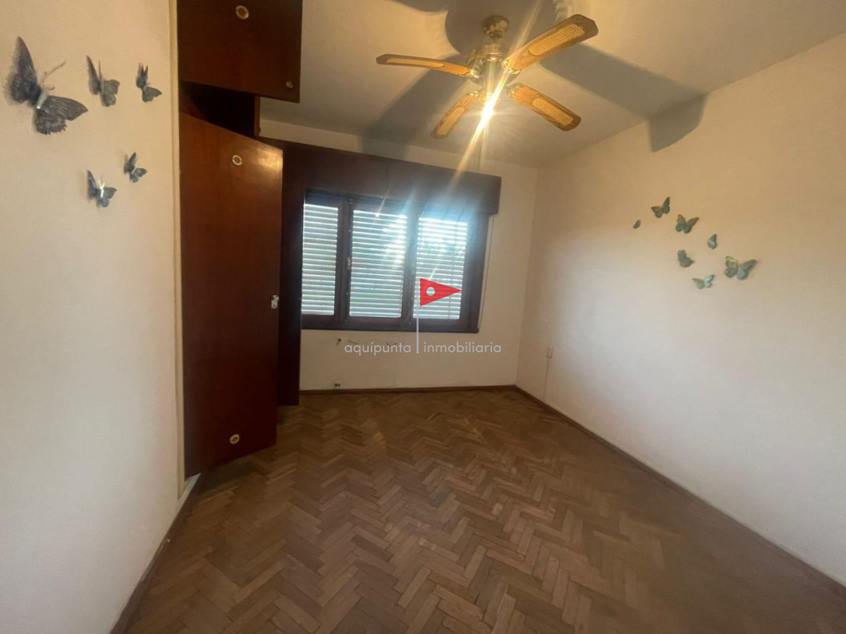 Casa ID.320 - EN VENTA casa de 4 dormitorios y 3 baños