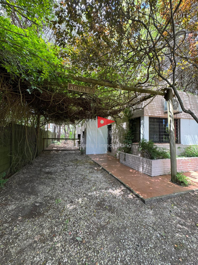 Casa ID.112 - Casa en Venta Piriápolis 2 dormitorios 1 baño.