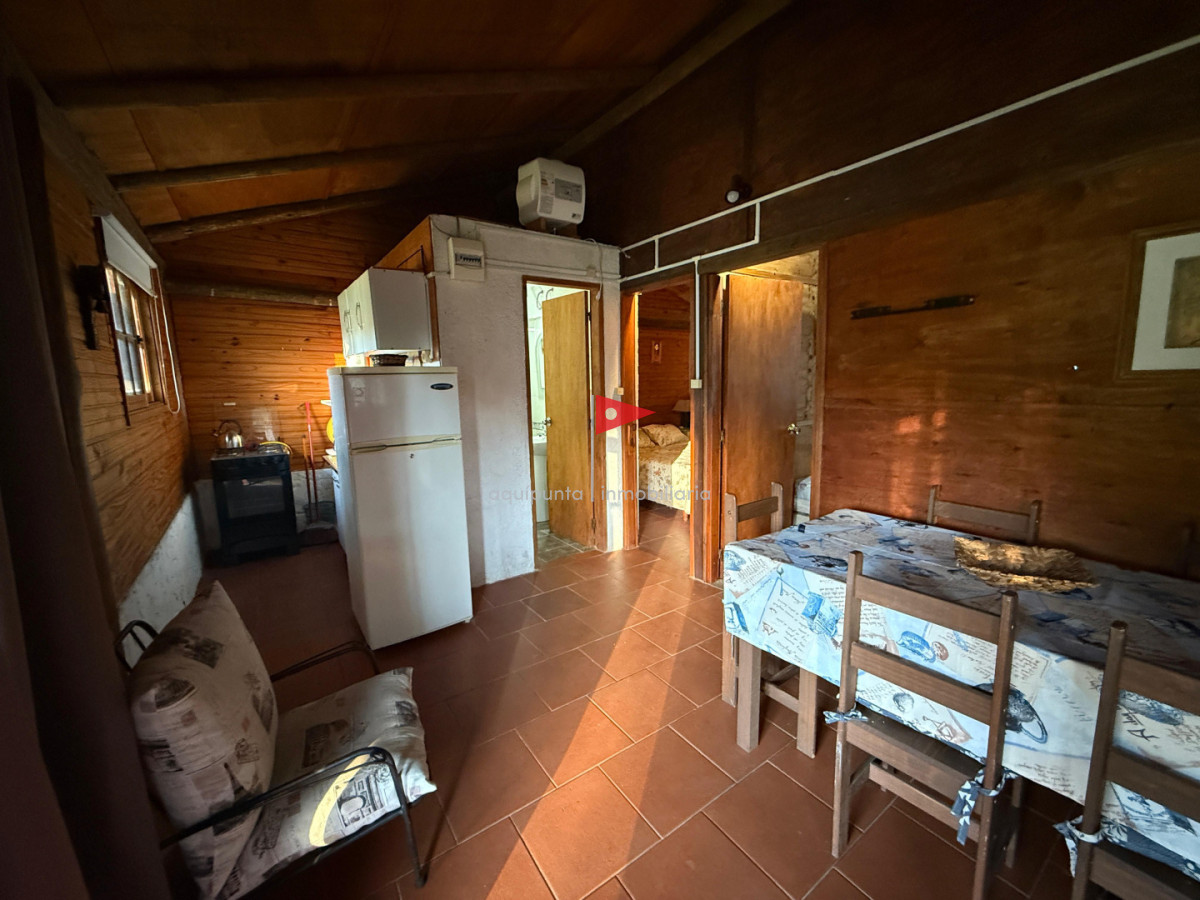 Casa ID.322 - Vendo Casa de 2 dormitorios en un entorno natural, a pocos minutos del mar