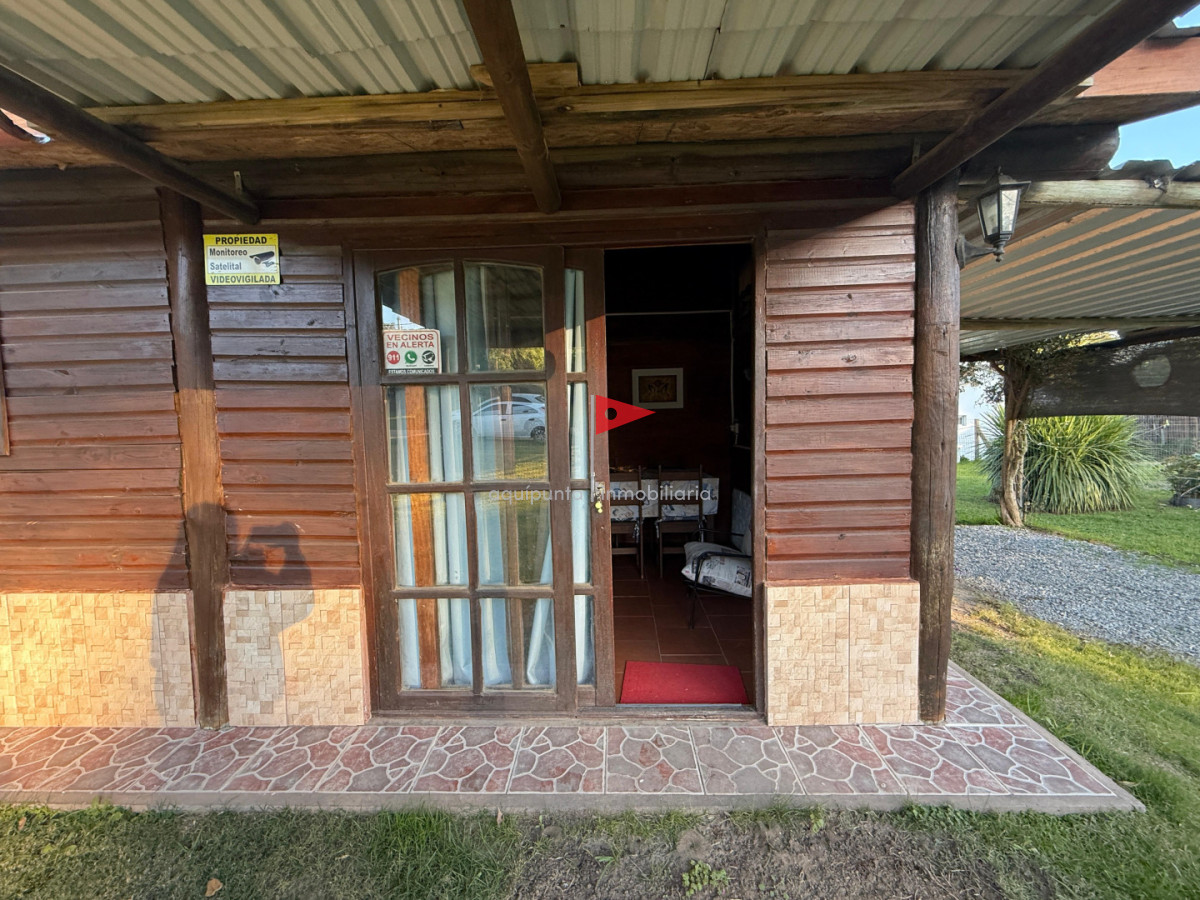 Casa ID.322 - Vendo Casa de 2 dormitorios en un entorno natural, a pocos minutos del mar