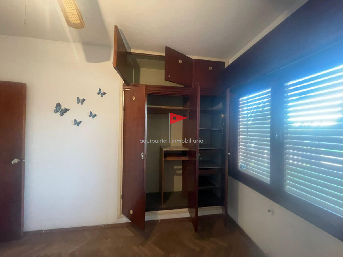 Casa ID.320 - EN VENTA casa de 4 dormitorios y 3 baños