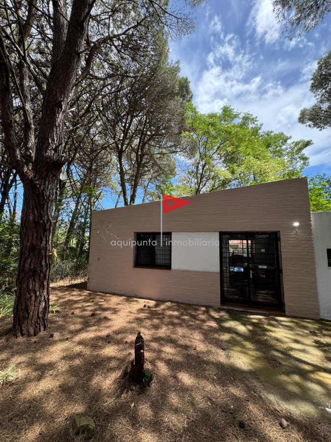 Casa ID.112 - Casa en Venta Piriápolis 2 dormitorios 1 baño.