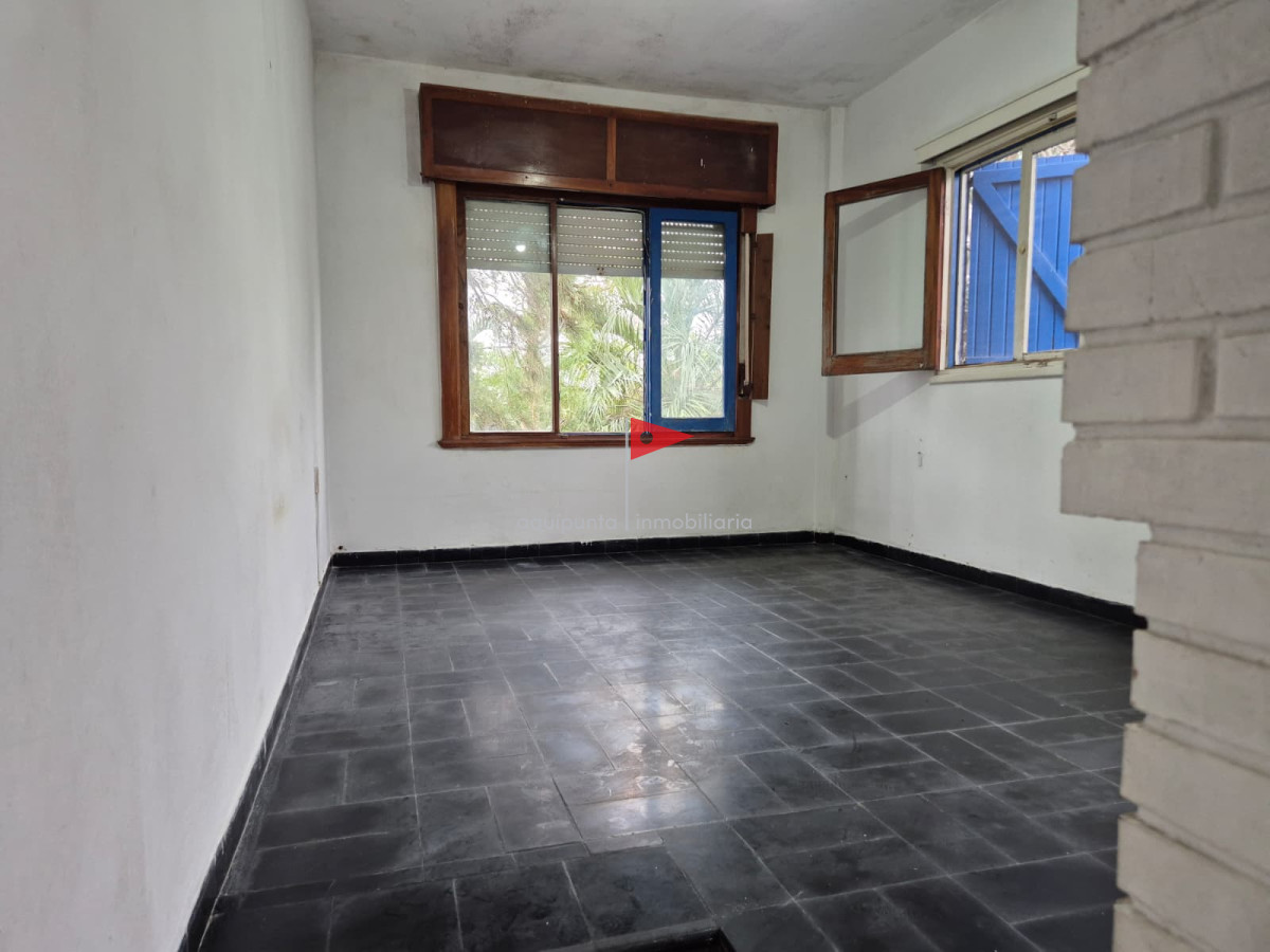 Casa ID.74 - Casa en venta Punta Fría Piriápolis 4 dormitorios y 2 baños