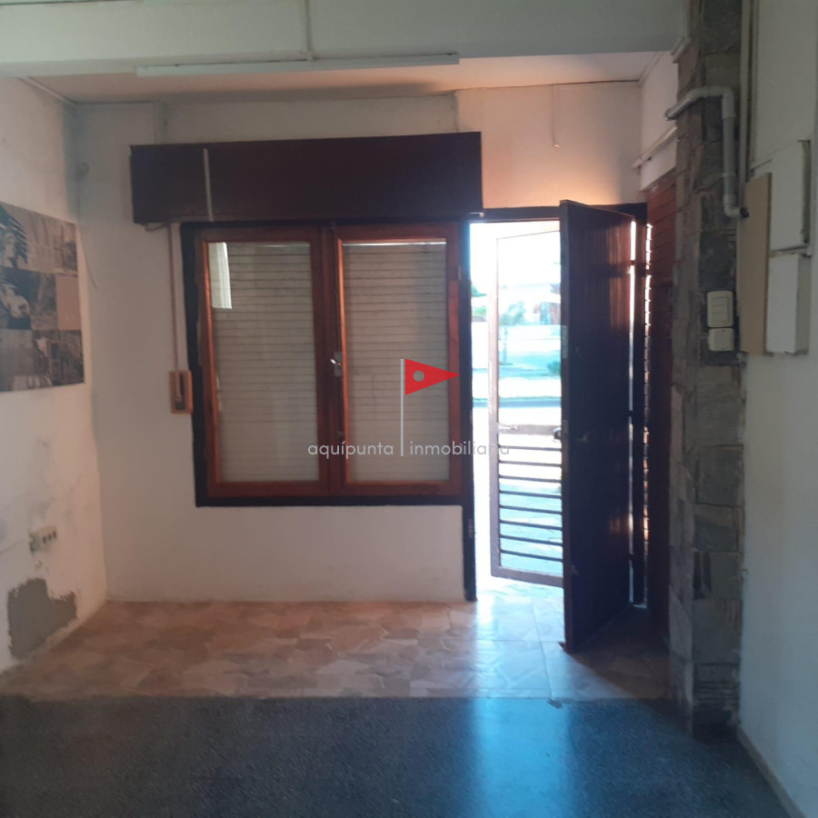 Casa ID.320 - EN VENTA casa de 4 dormitorios y 3 baños