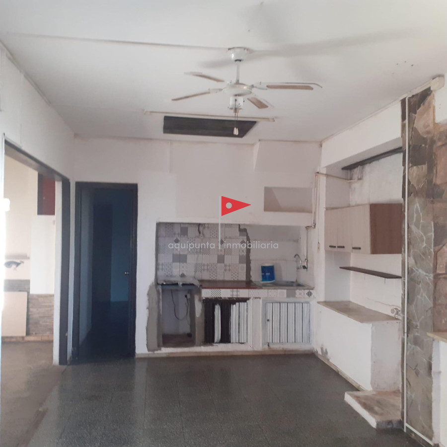Casa ID.320 - EN VENTA casa de 4 dormitorios y 3 baños