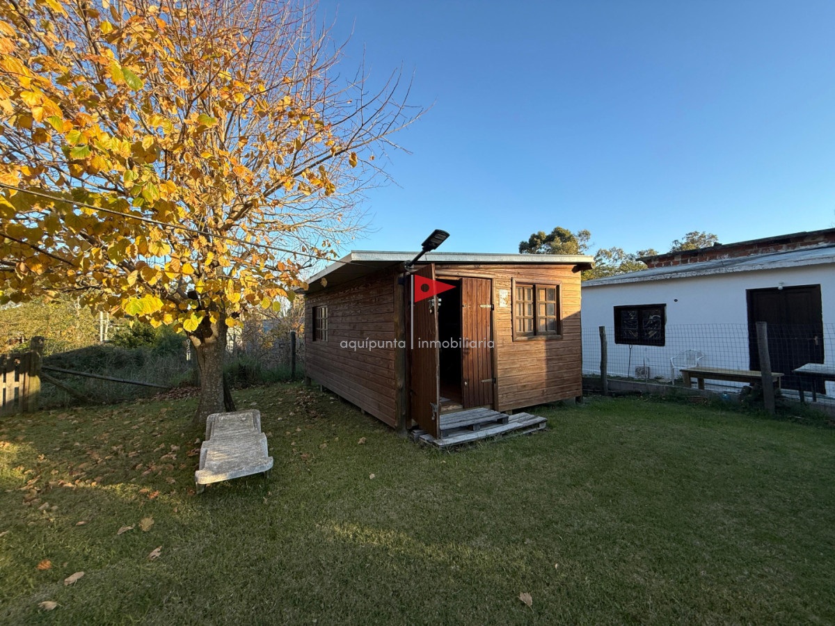 Casa ID.322 - Vendo Casa de 2 dormitorios en un entorno natural, a pocos minutos del mar