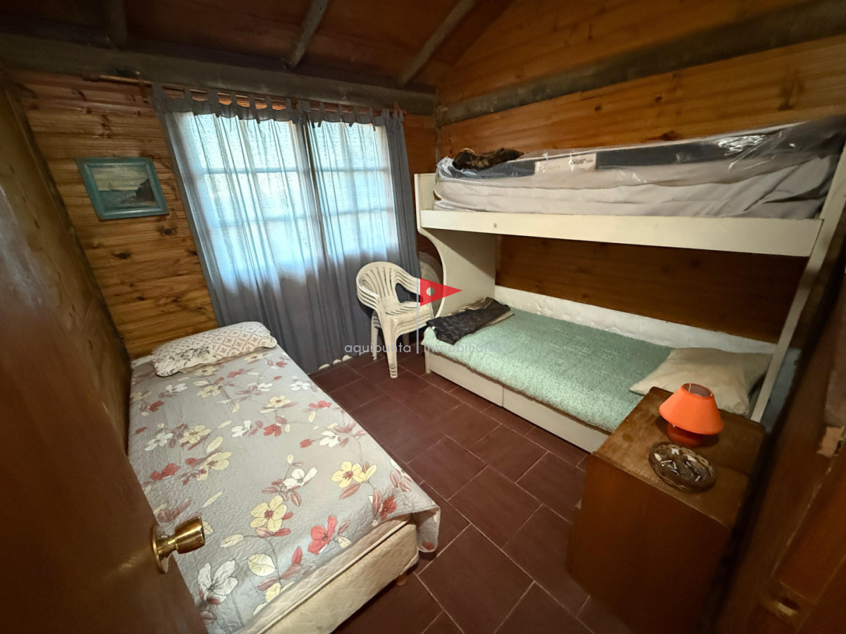 Casa ID.322 - Vendo Casa de 2 dormitorios en un entorno natural, a pocos minutos del mar