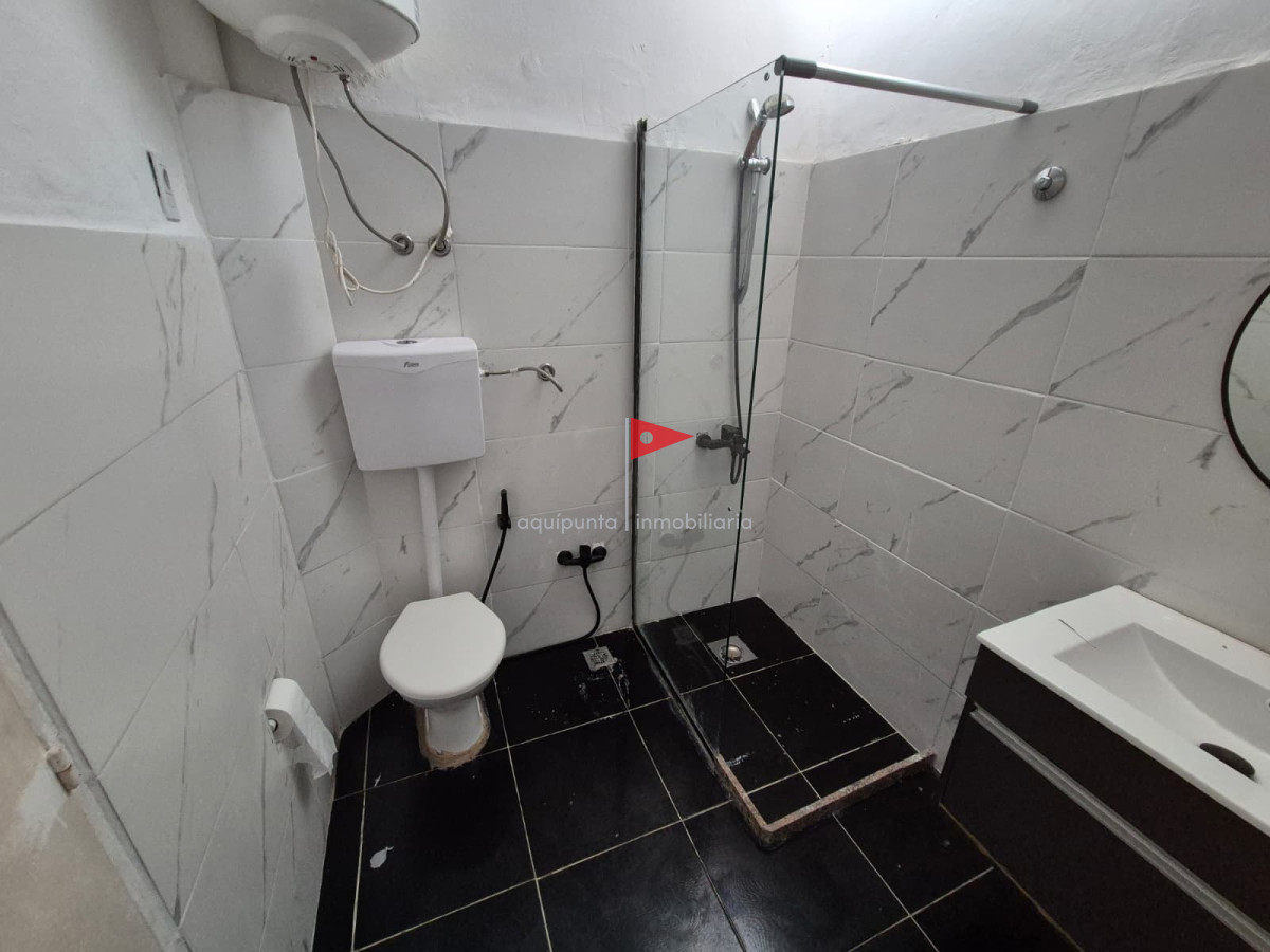 Casa ID.74 - Casa en venta Punta Fría Piriápolis 4 dormitorios y 2 baños