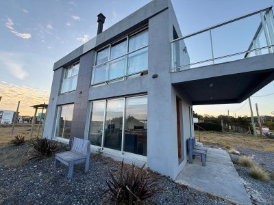 Oportunidad en Punta Negra - Dos Casas