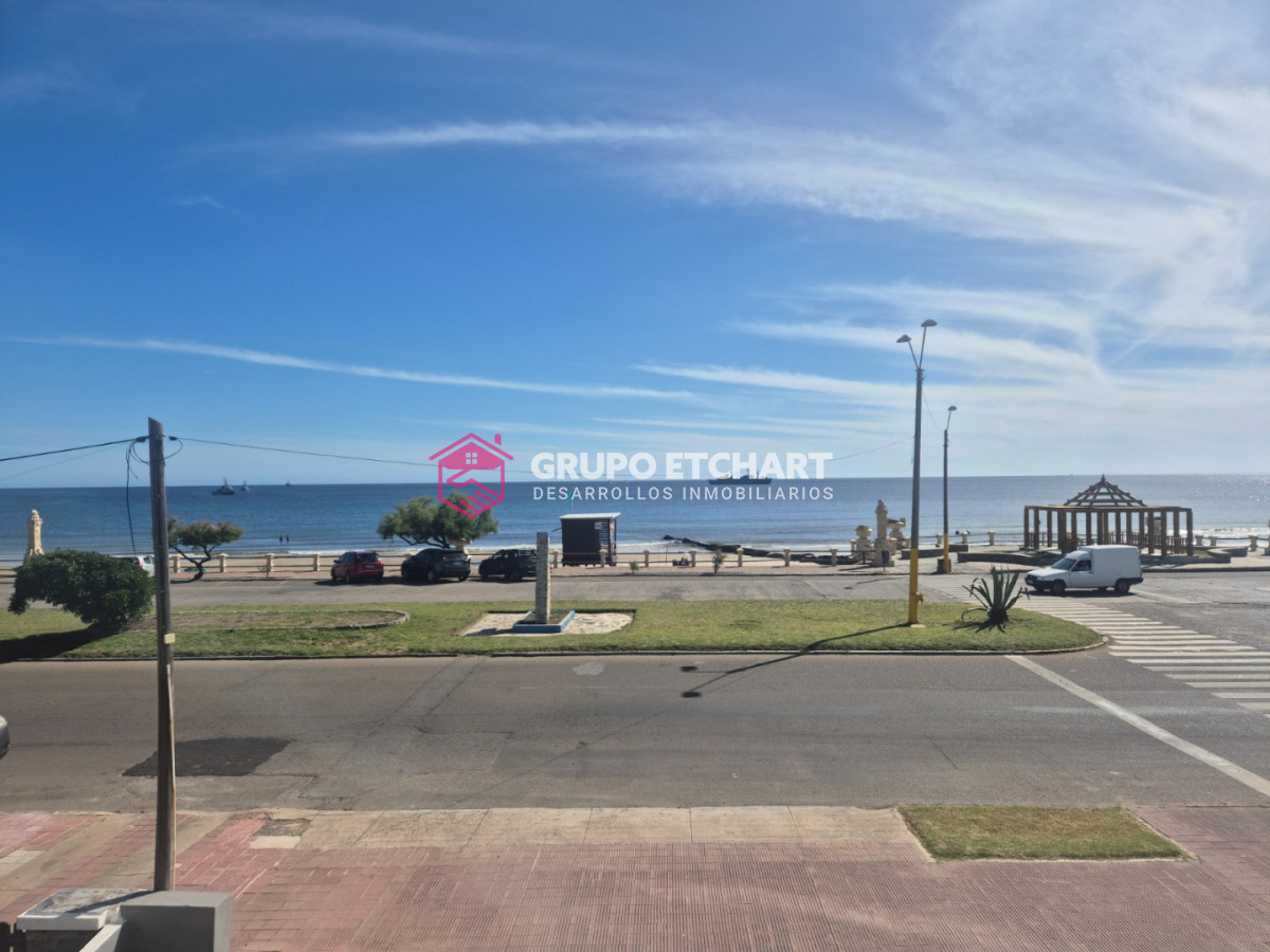 Apartamento ID.229 - EN VENTA Apartamento dos dormitorios, dos baños, frente al mar