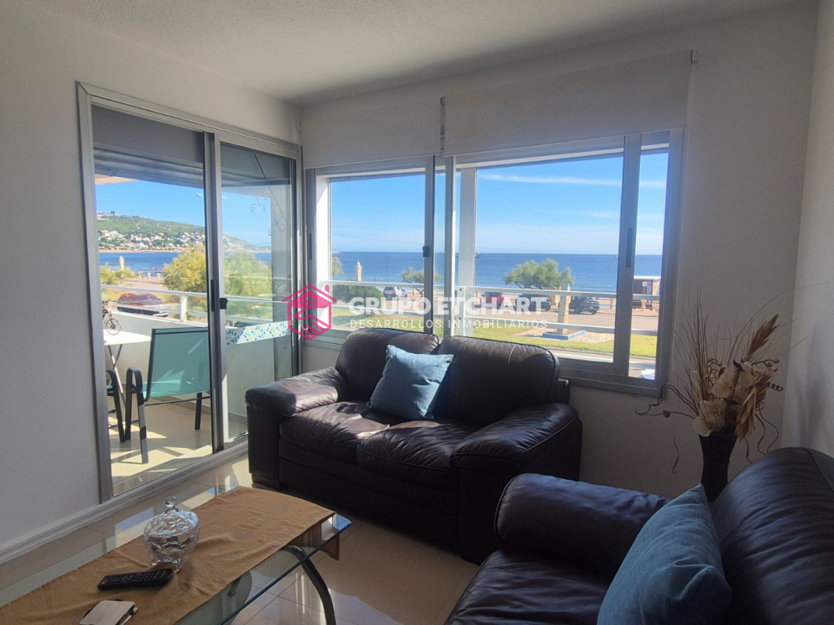 Apartamento ID.229 - EN VENTA Apartamento dos dormitorios, dos baños, frente al mar