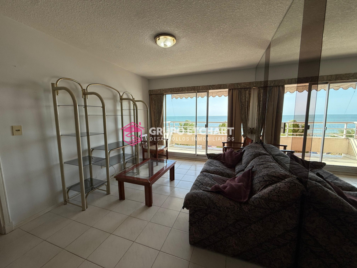 Apartamento ID.189 - Apartamento 2 dormitorios 2 baños frente a la playa Piriapolis