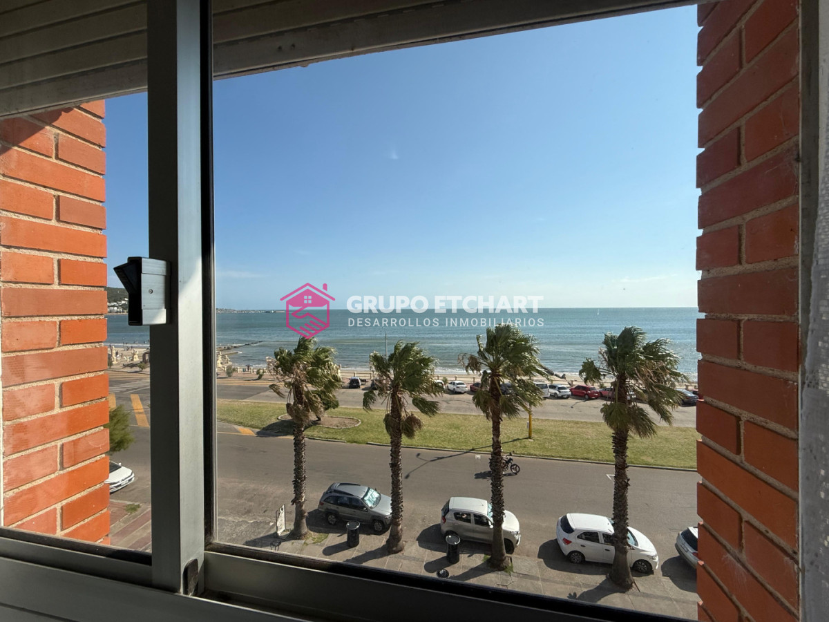 Apartamento ID.189 - Apartamento 2 dormitorios 2 baños frente a la playa Piriapolis