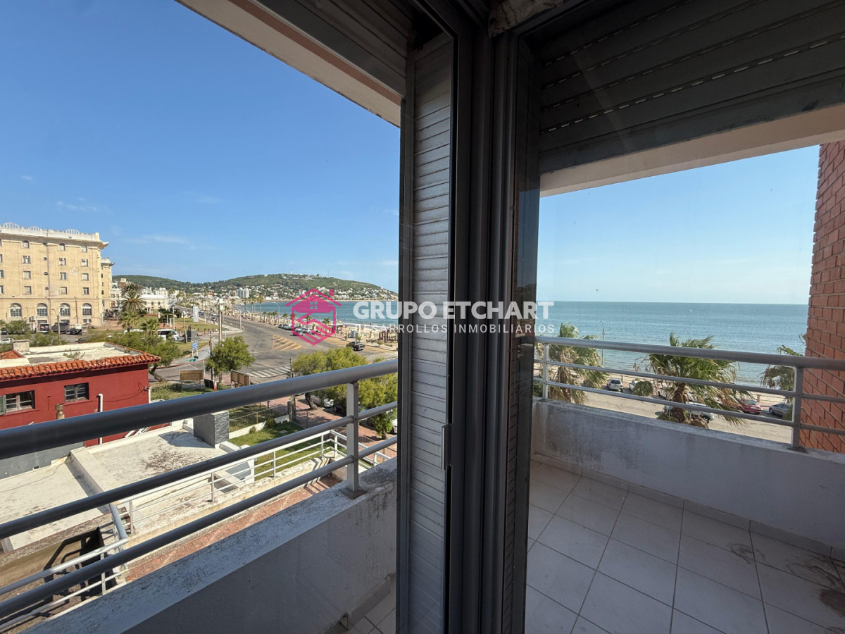 Apartamento ID.189 - Apartamento 2 dormitorios 2 baños frente a la playa Piriapolis