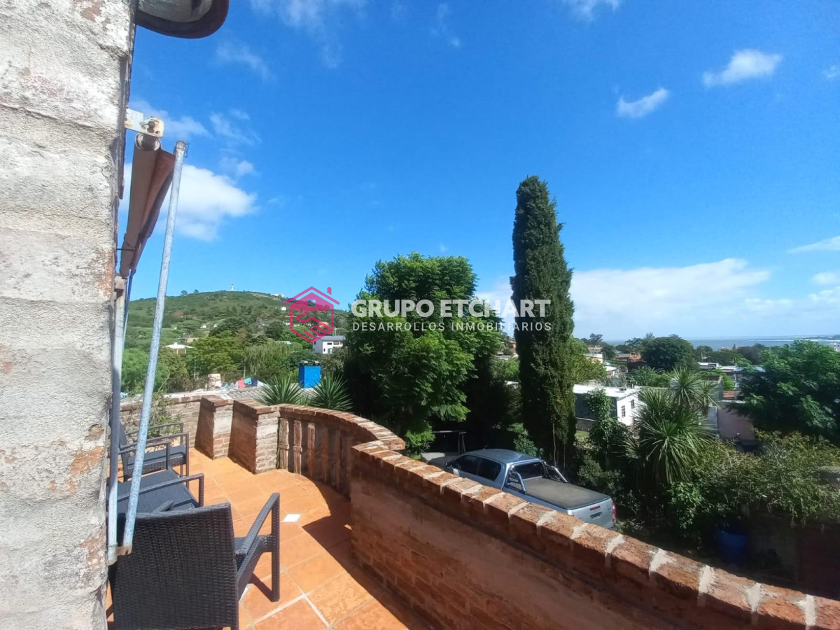Casa ID.70 - En venta dos casas gemelas en Piriápolis 6 dormitorios y 4 baños.