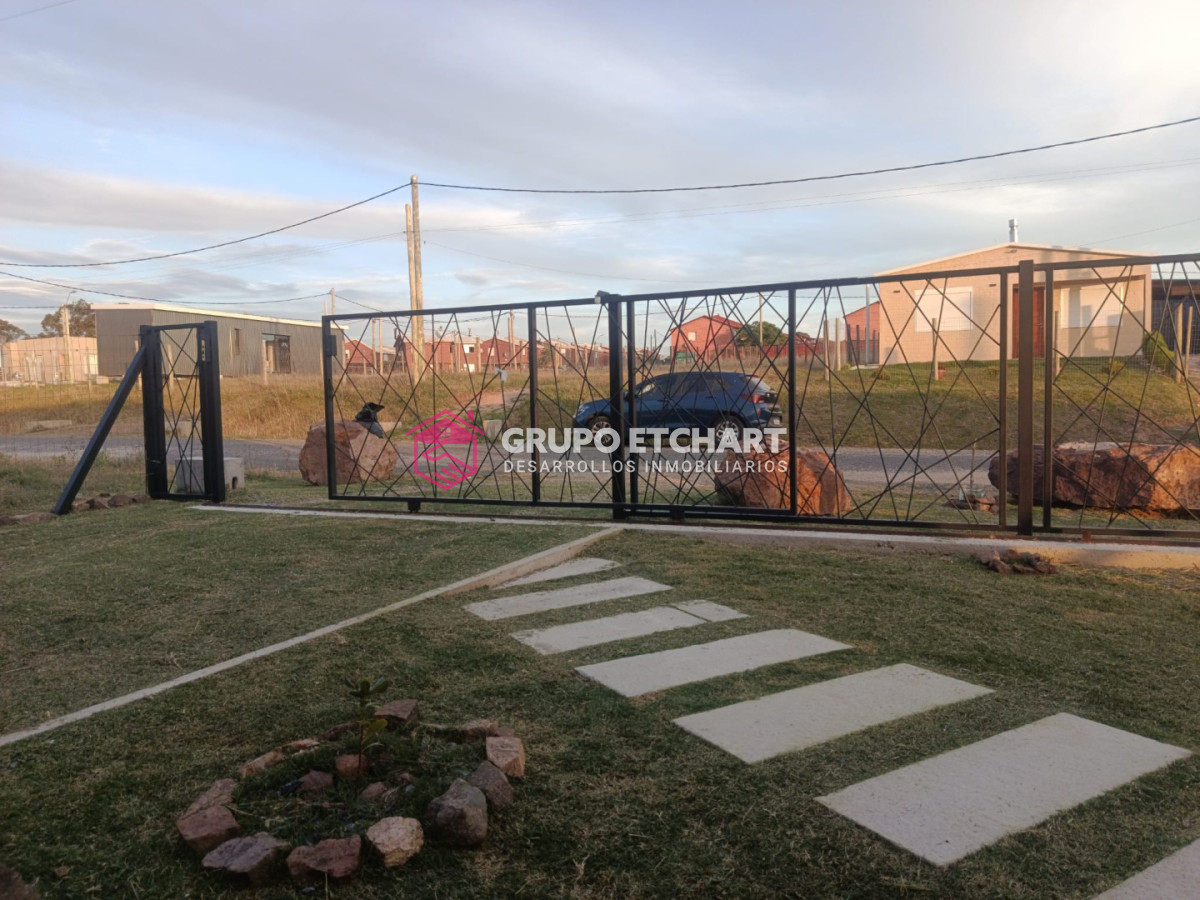 Casa ID.37 - Casa en venta Piriápolis 2 dormitorios 2 baños.