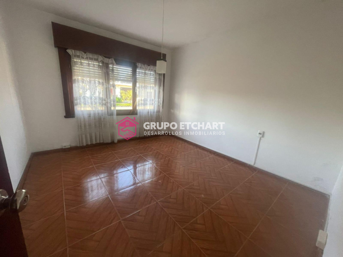 Casa ID.214 - EN VENTA casa de 4 dormitorios y 3 baños