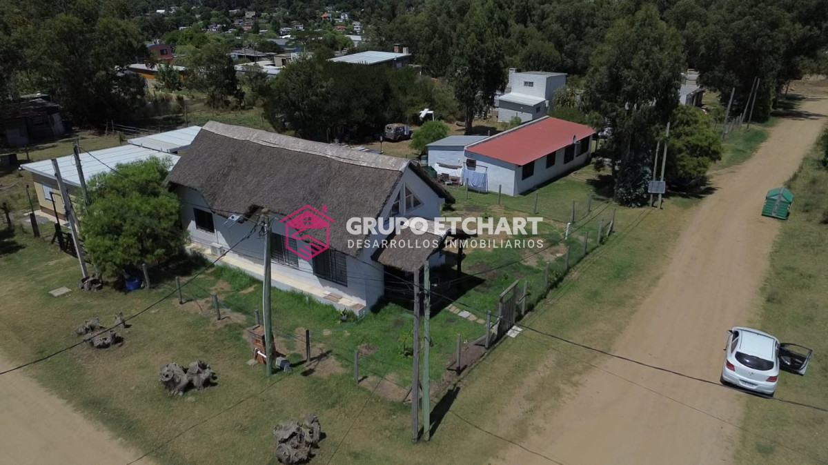 Casa ID.46 - Casa en venta Piriápolis 5 dormitorios y 2 baños.