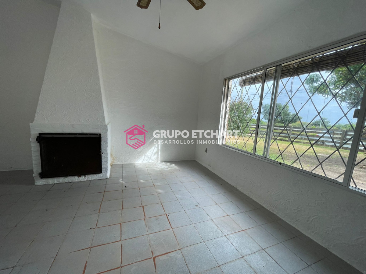 Casa ID.23 - Casa en venta Piriápolis tres dormitorios dos baños.