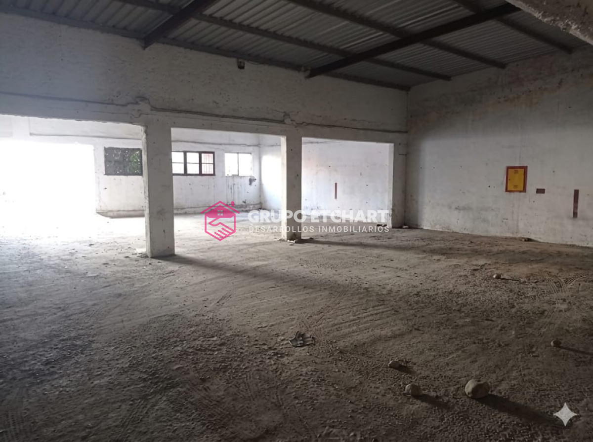 Casa ID.230 - EN VENTA casa 2 dormitorios, garage para 12 vehiculos!!!