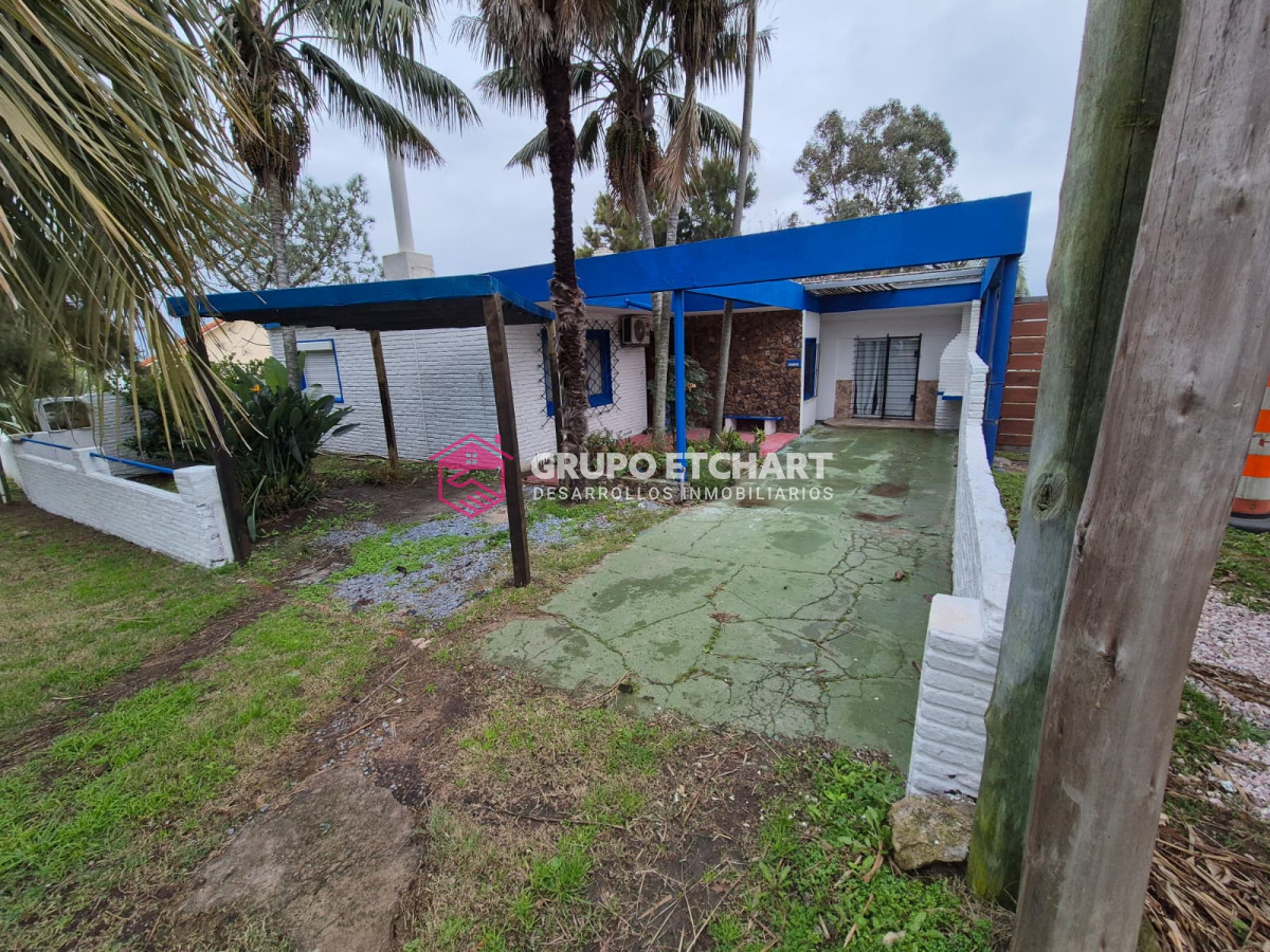 Casa ID.127 - Casa en venta Punta Fría Piriápolis 4 dormitorios y 2 baños