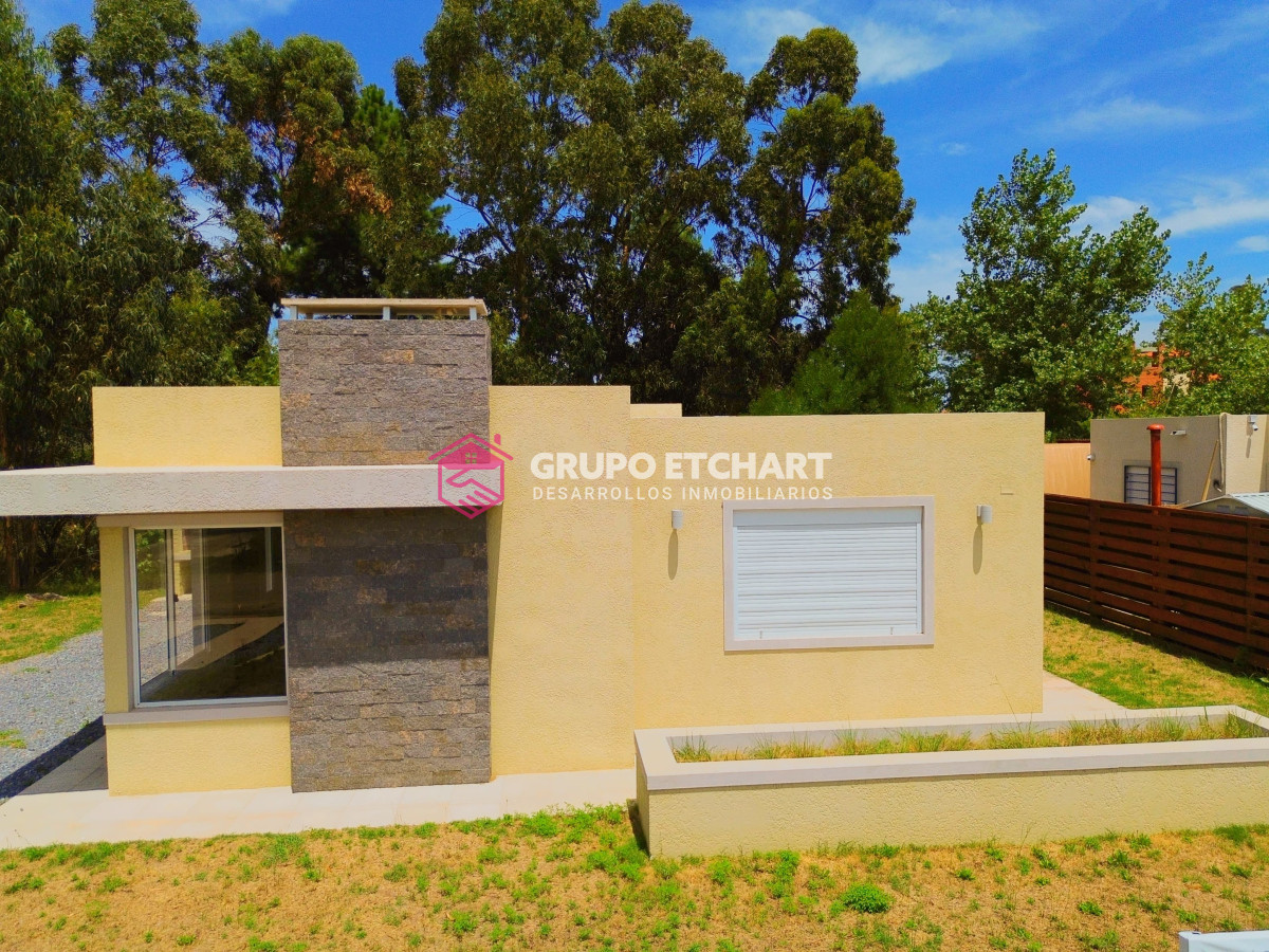 Casa ID.42 - Casa en venta Piriápolis dos dormitorios y dos baños.