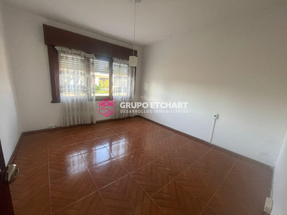 Casa ID.214 - EN VENTA casa de 4 dormitorios y 3 baños