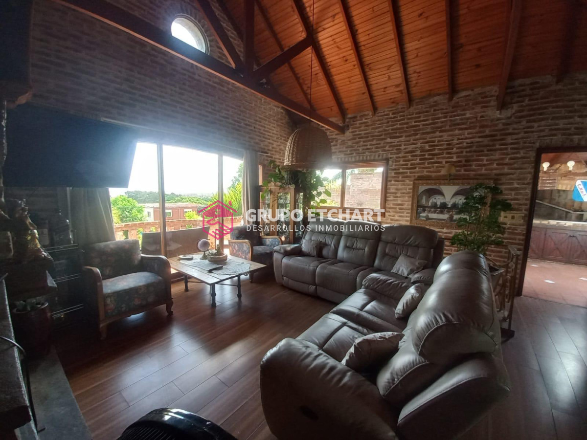 Casa ID.68 - Casa en venta Piriápolis 3 dormitorios y 2 baños.