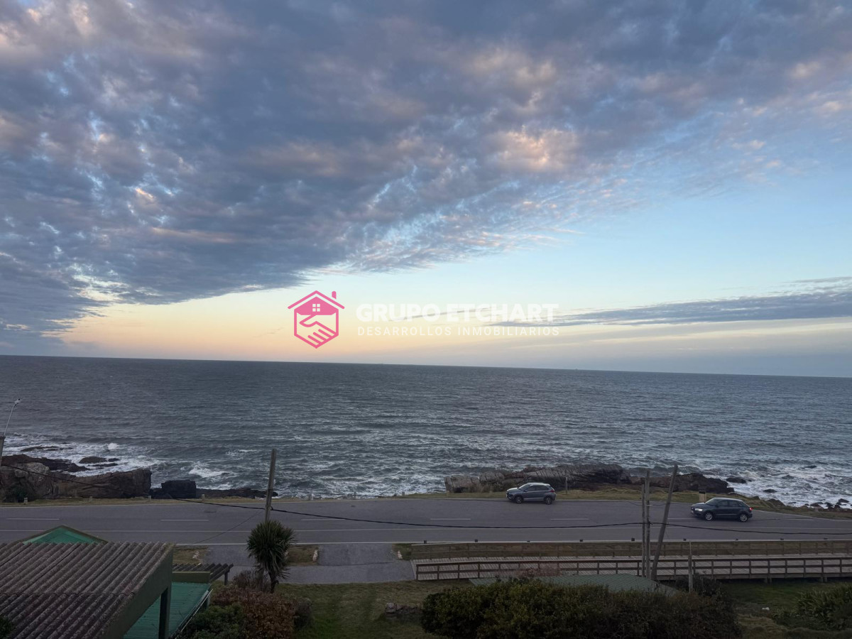 Casa ID.109 - Casa en venta Punta Colorada -  Vista al Mar - 3 Dormitorios 2 Baños