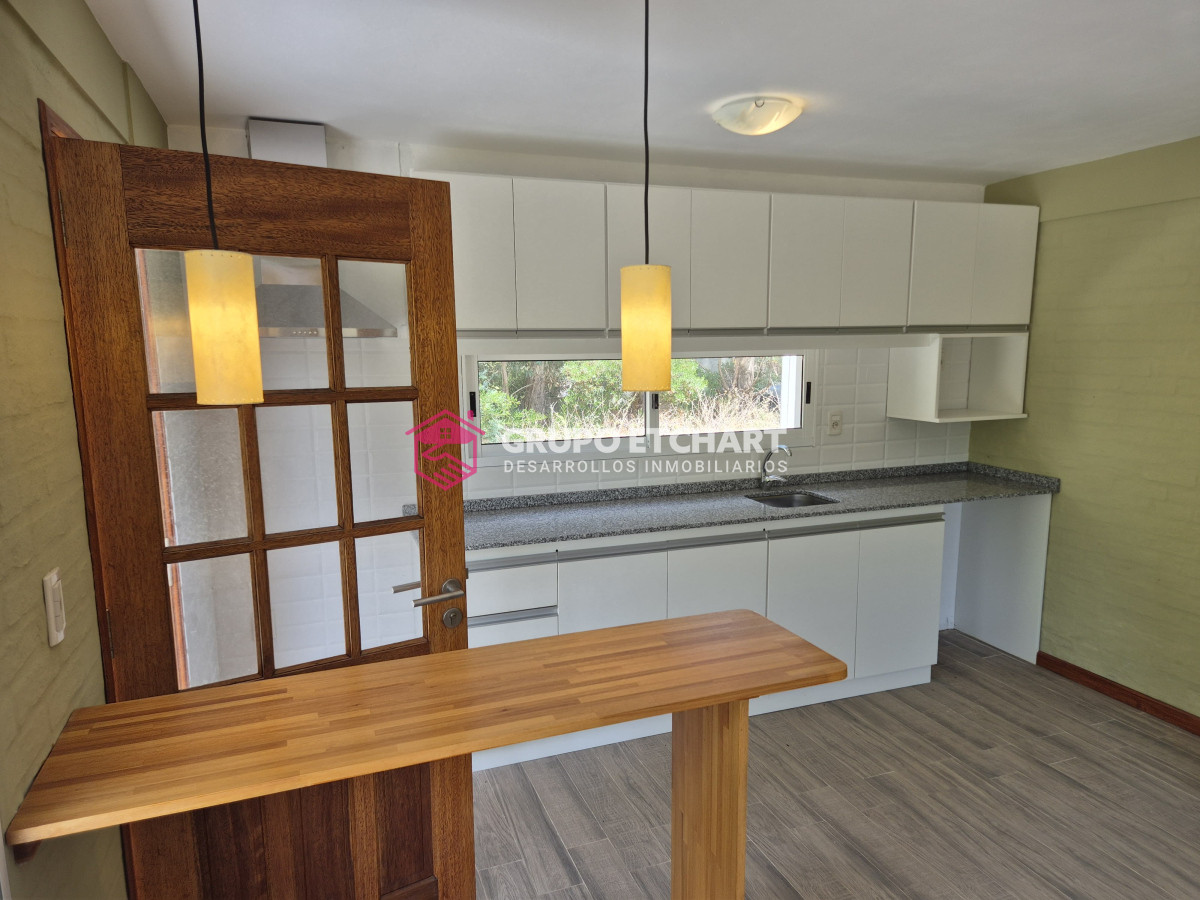 Casa ID.42 - Casa en venta Piriápolis dos dormitorios y dos baños.