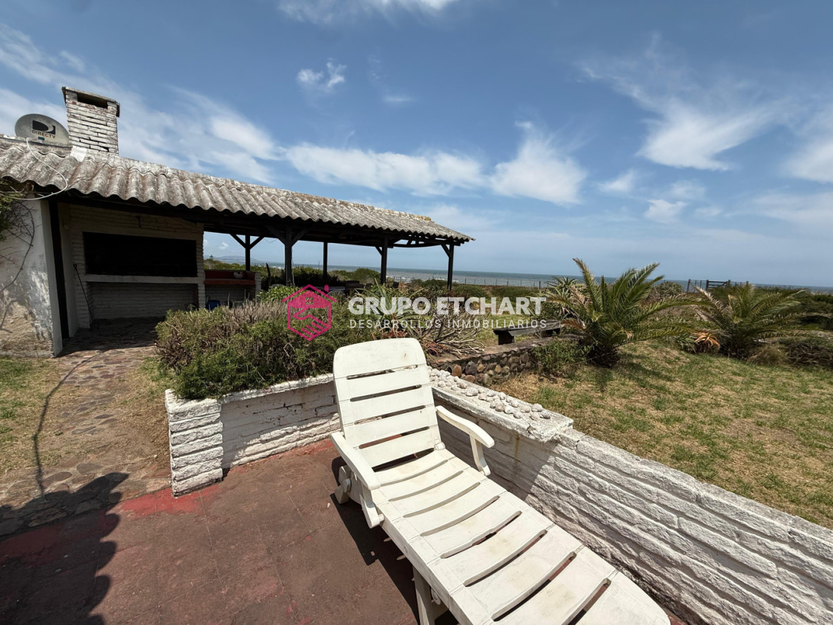 Casa ID.228 - casa en venta. 5 dormitorios y 3 baños.