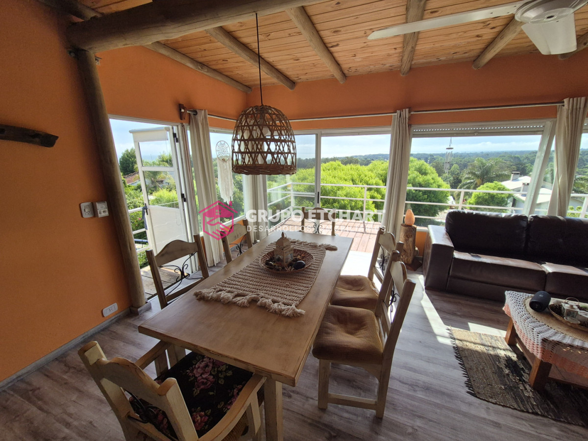 Casa ID.191 - Casa en Venta Piriápolis 5 dormitorios y 2 baños