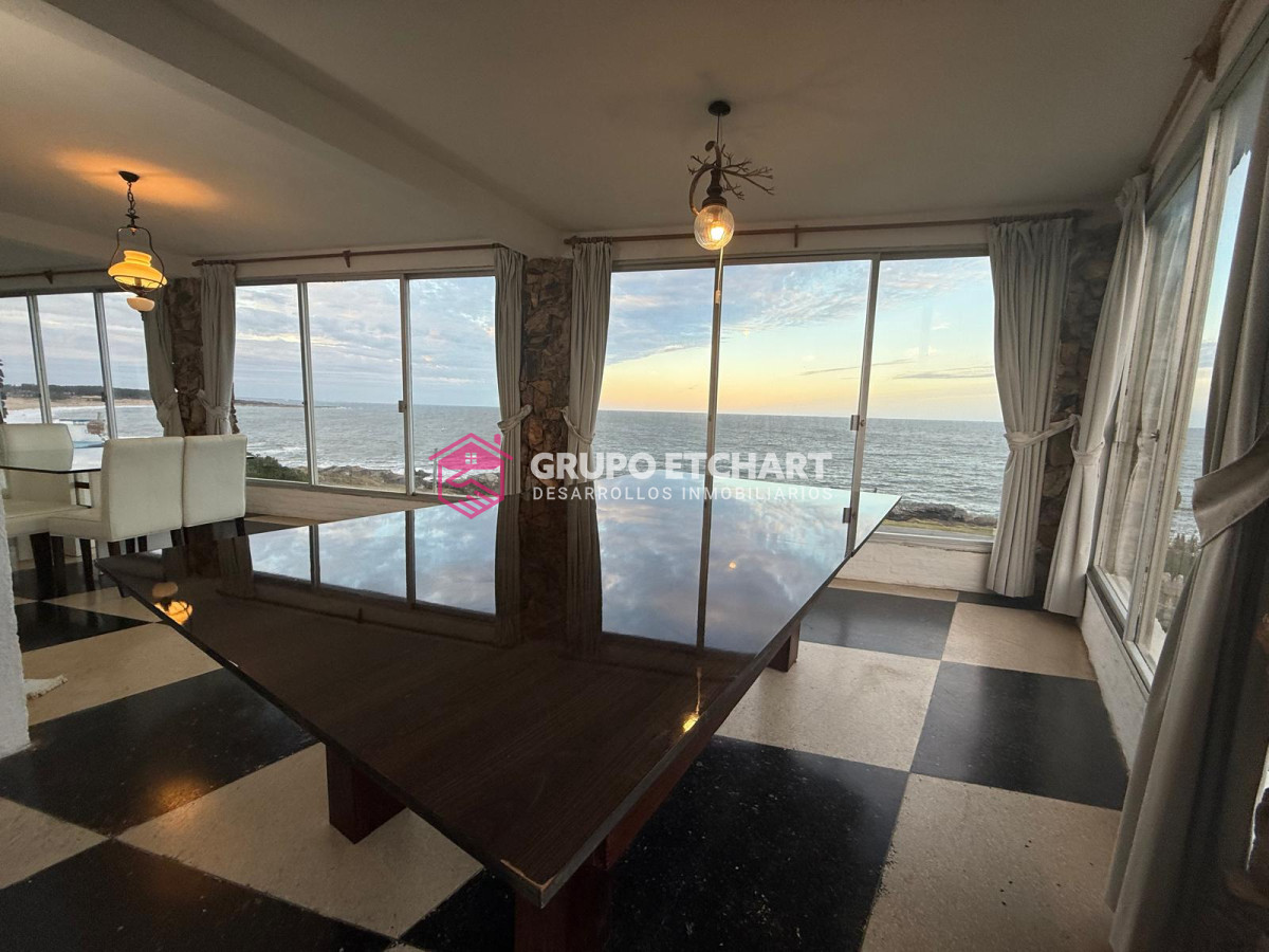 Casa ID.109 - Casa en venta Punta Colorada -  Vista al Mar - 3 Dormitorios 2 Baños