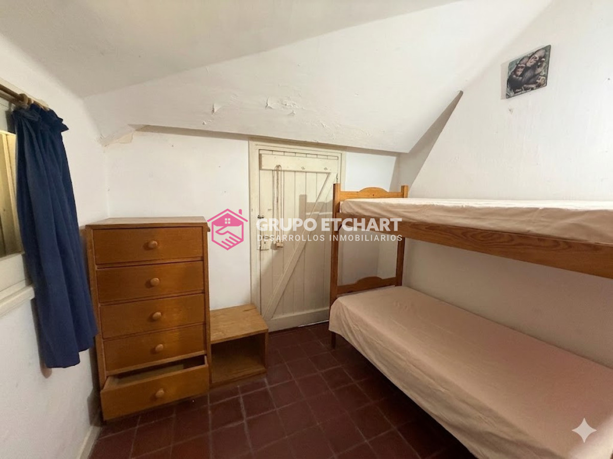 Casa ID.228 - casa en venta. 5 dormitorios y 3 baños.