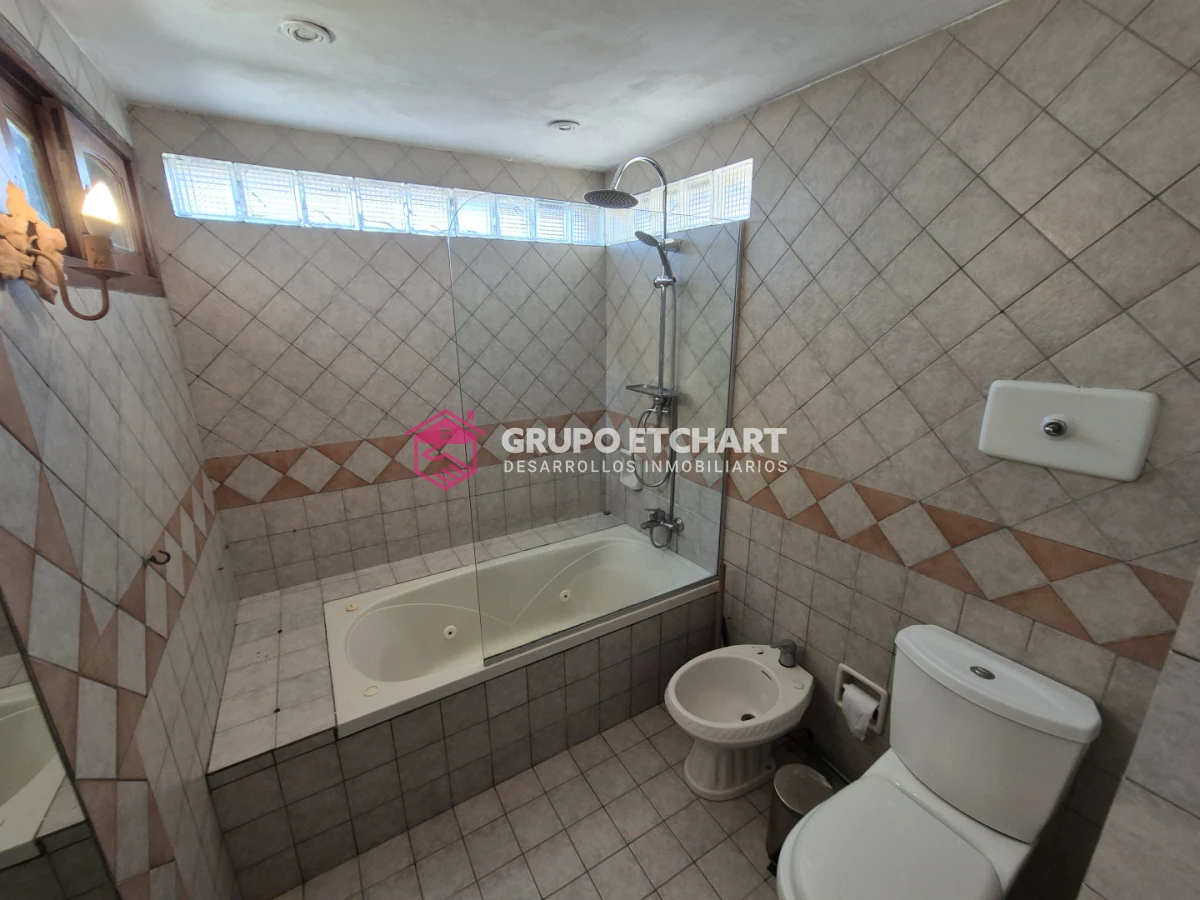Casa ID.68 - Casa en venta Piriápolis 3 dormitorios y 2 baños.