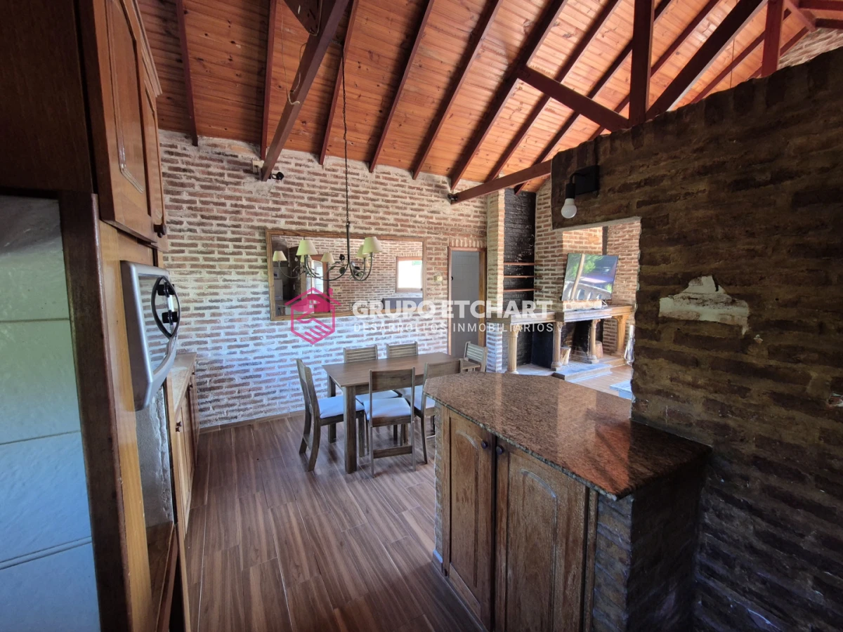 Casa ID.68 - Casa en venta Piriápolis 3 dormitorios y 2 baños.