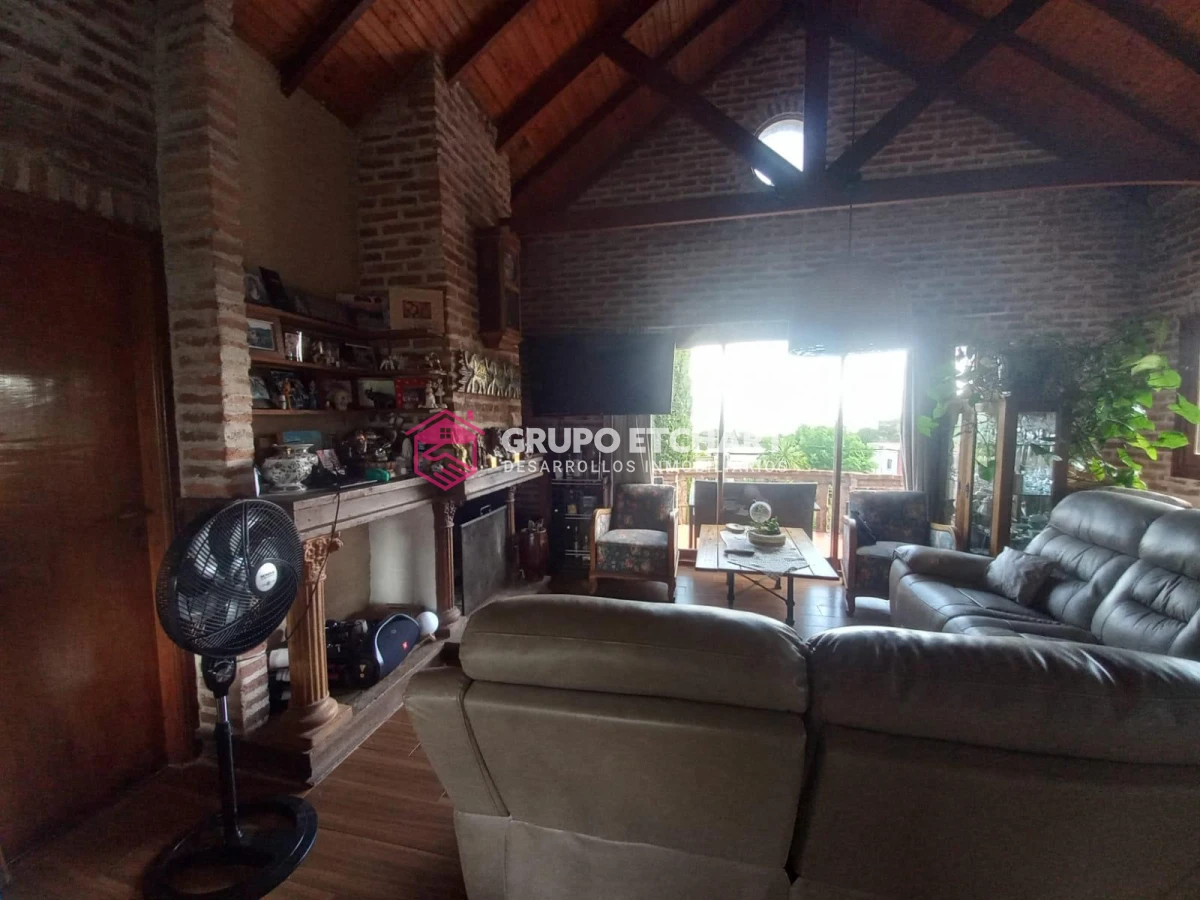 Casa ID.70 - En venta dos casas gemelas en Piriápolis 6 dormitorios y 4 baños.