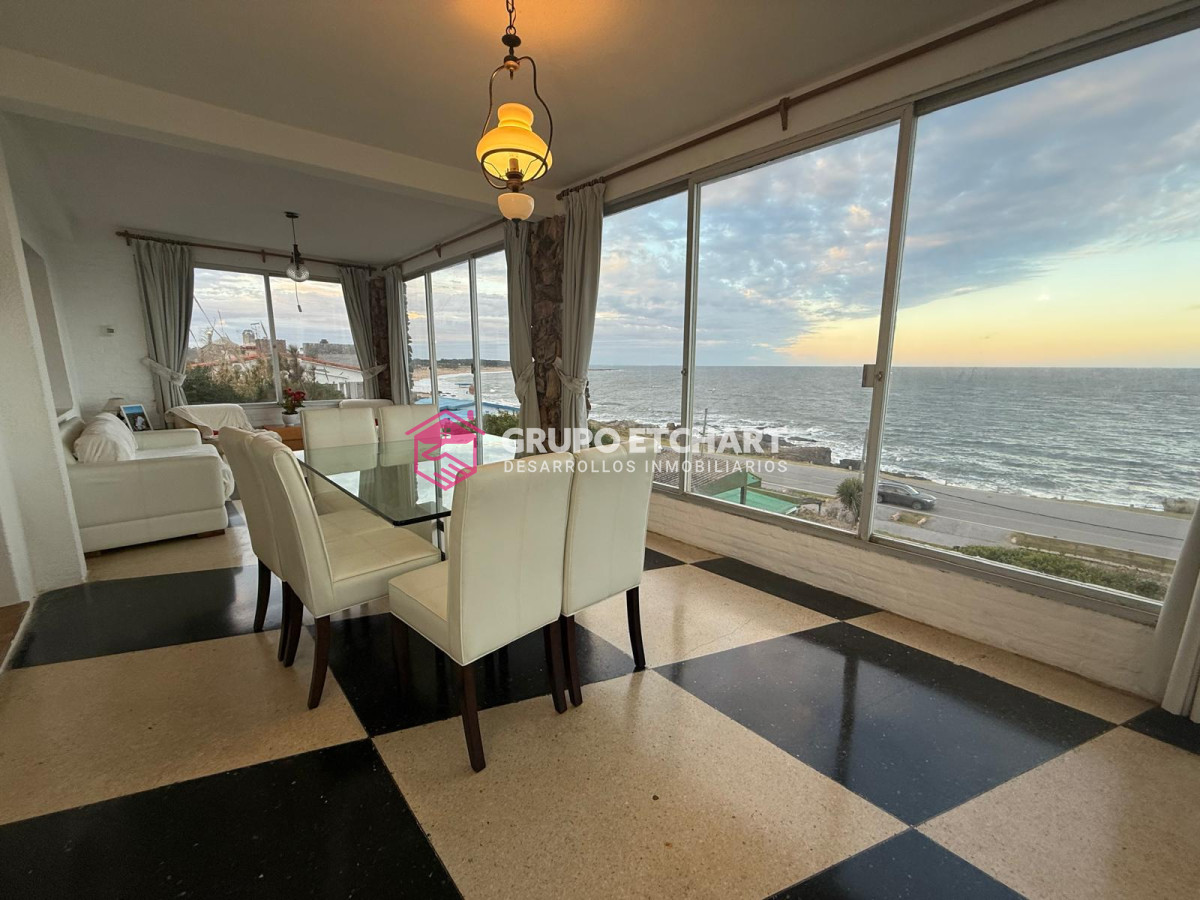 Casa ID.109 - Casa en venta Punta Colorada -  Vista al Mar - 3 Dormitorios 2 Baños