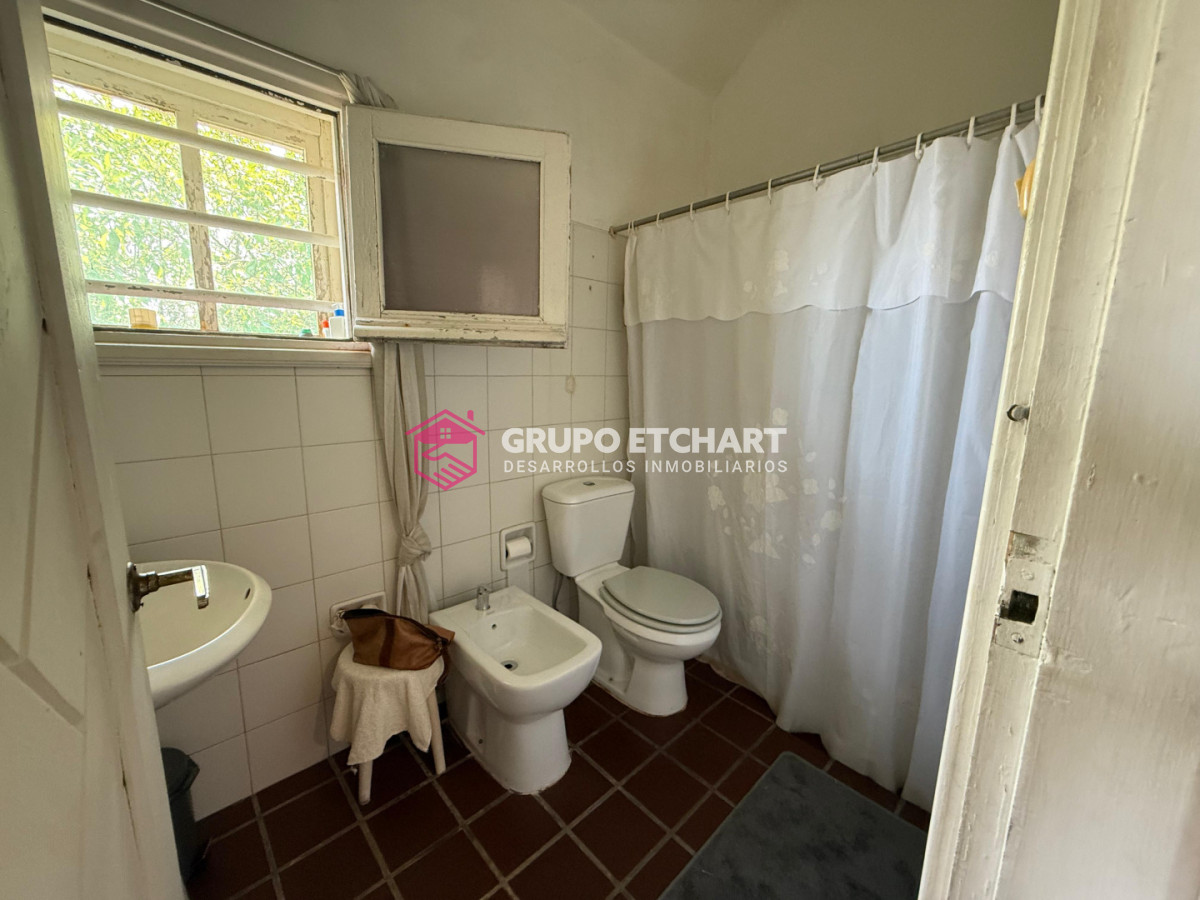 Casa ID.228 - casa en venta. 5 dormitorios y 3 baños.
