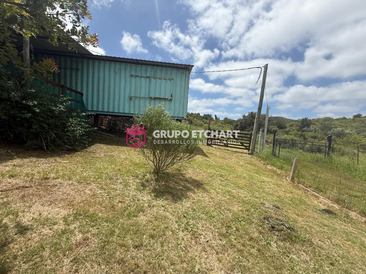 Casa ID.170 - Casa Contenedor ,terreno con mejora Playa Verde