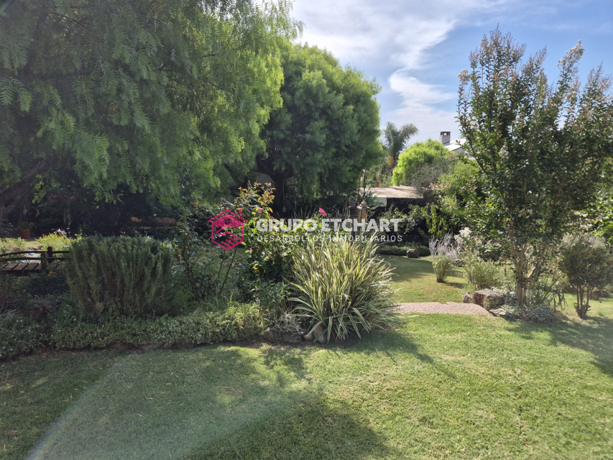 Casa ID.191 - Casa en Venta Piriápolis 5 dormitorios y 2 baños