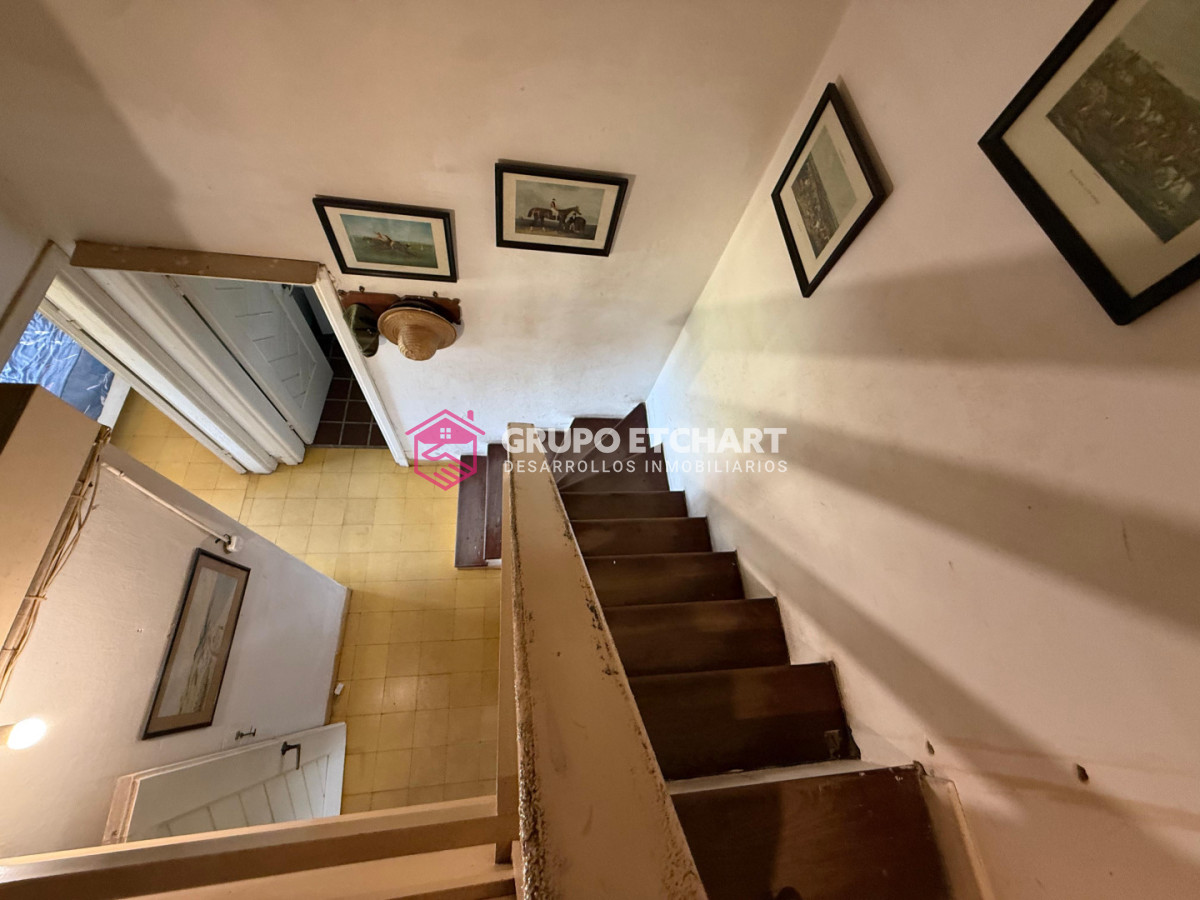 Casa ID.228 - casa en venta. 5 dormitorios y 3 baños.