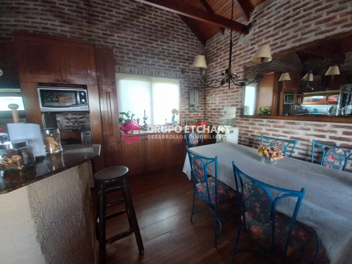Casa ID.70 - En venta dos casas gemelas en Piriápolis 6 dormitorios y 4 baños.