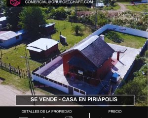 VENTA Casa de dos pisos en Piriápolis