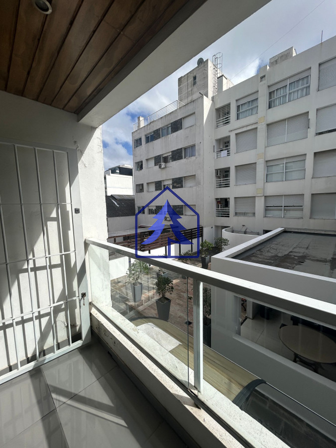 Apartamento ID.19 - Francisco Muñoz y La Gaceta