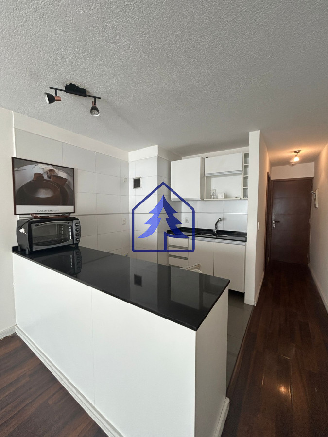 Apartamento ID.19 - Francisco Muñoz y La Gaceta