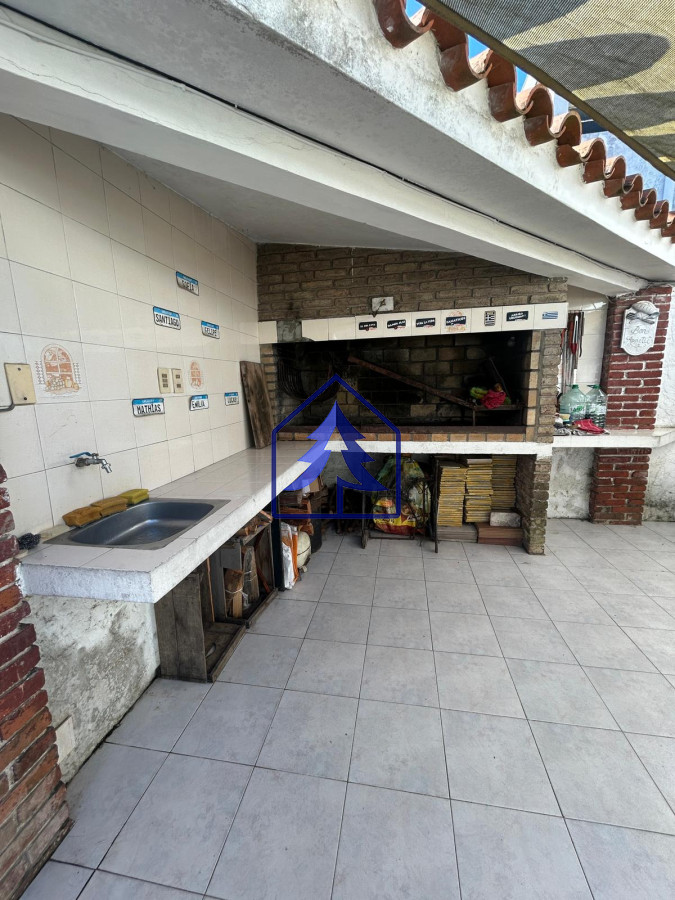 Casa ID.29 - EXCELENTE CHALET EN CENTRO DE ATLANTIDA